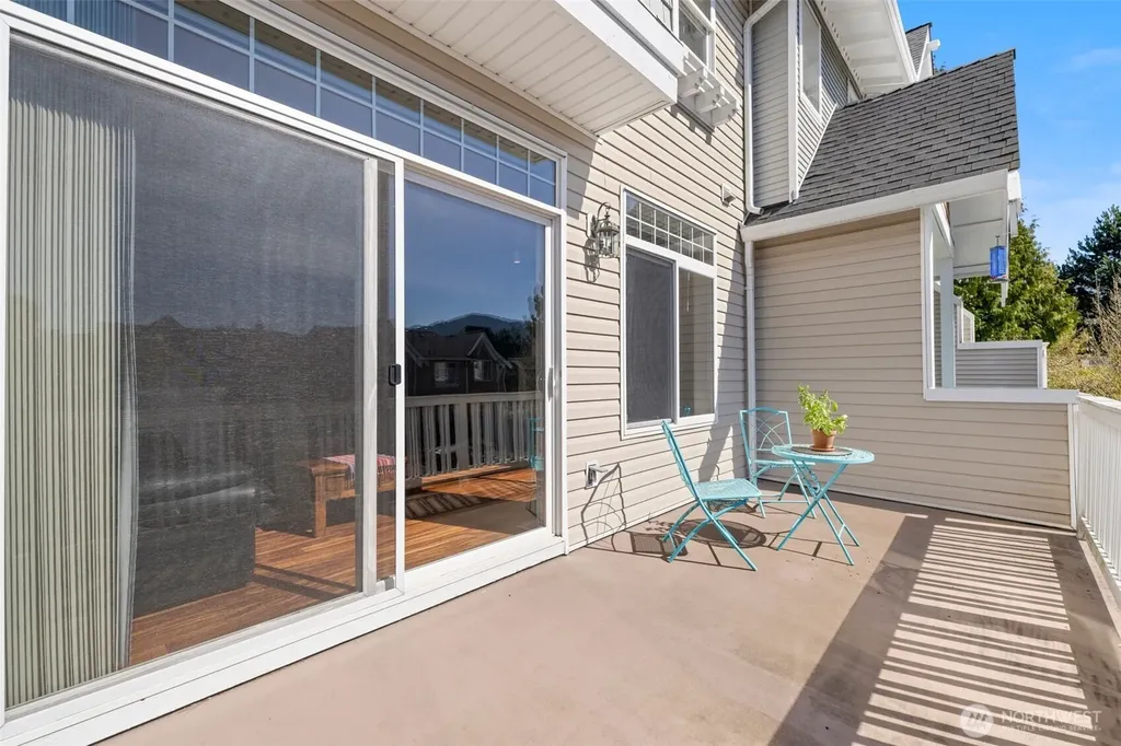 23120 SE Black Nugget Road Issaquah WA 98029