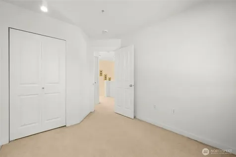 23120 SE Black Nugget Road Issaquah WA 98029
