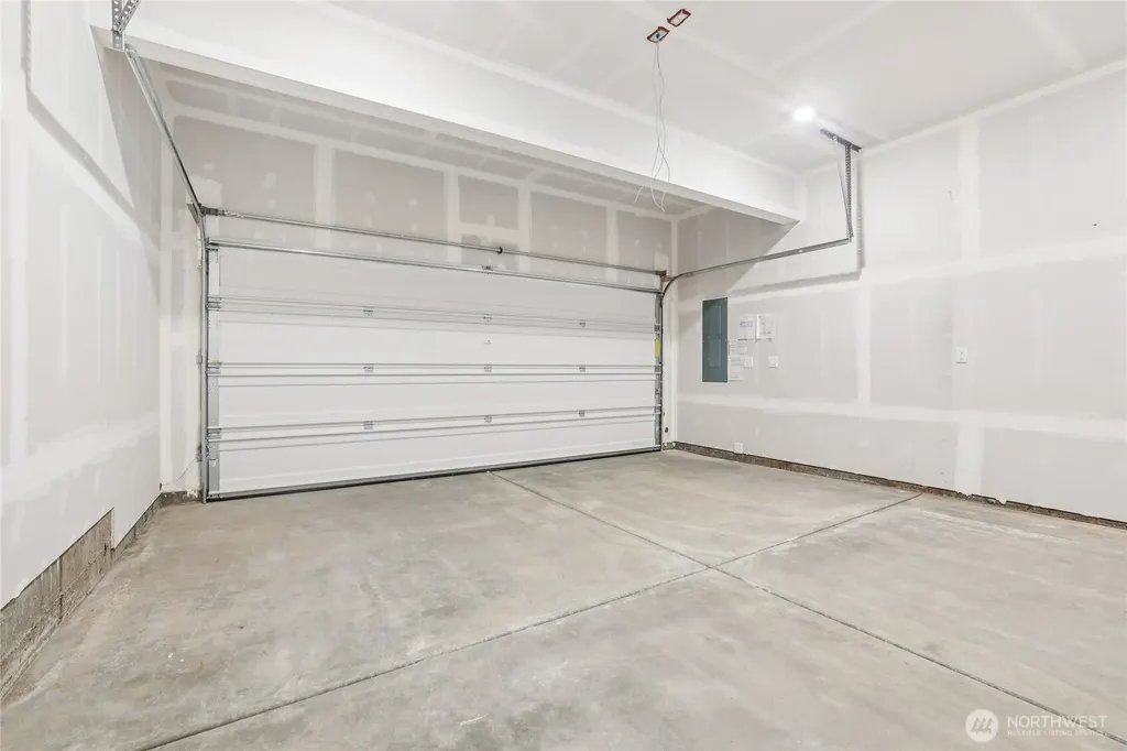 10738 188th Street E Puyallup WA 98374