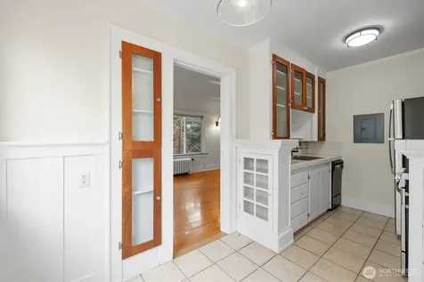 1640 18th Avenue Seattle WA 98122