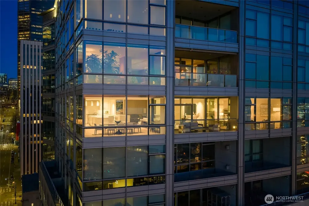 715 2nd Avenue Seattle WA 98104