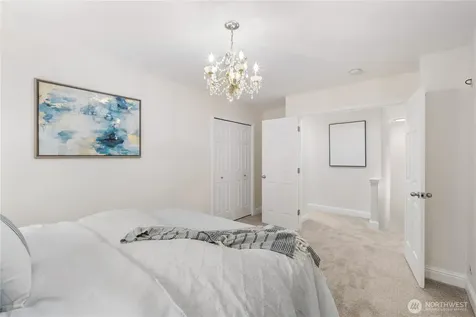 1870 W Cloud Way Oak Harbor WA 98277