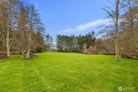 1870 W Cloud Way Oak Harbor WA 98277