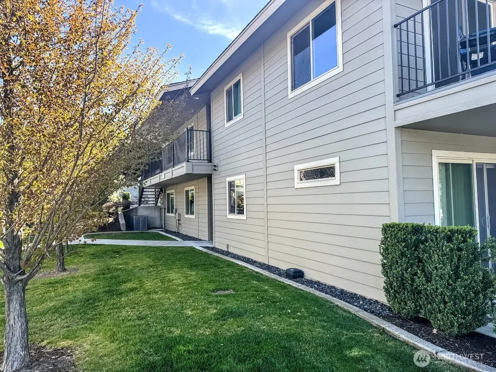 520 11th Street NE East Wenatchee WA 98802