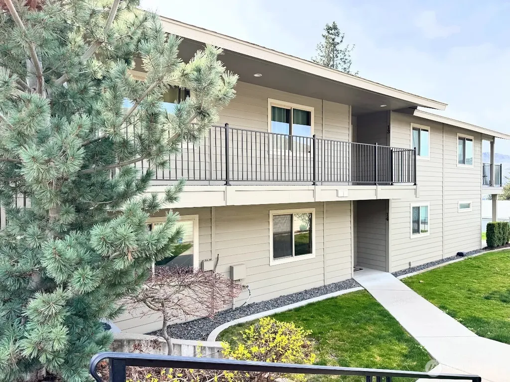 520 11th Street NE East Wenatchee WA 98802
