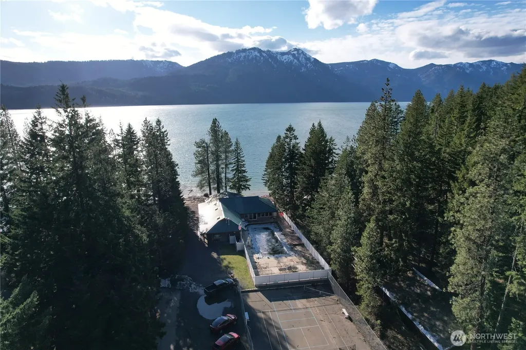 100 Lakeview Drive Ronald WA 98940