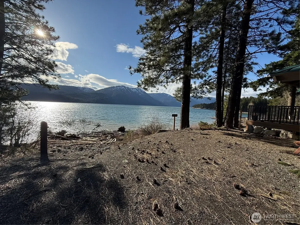 100 Lakeview Drive Ronald WA 98940