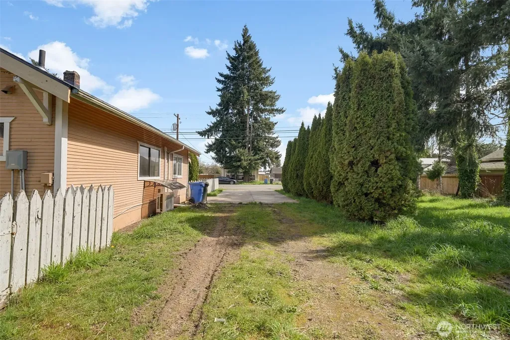 1013 Tower Avenue Centralia WA 98531