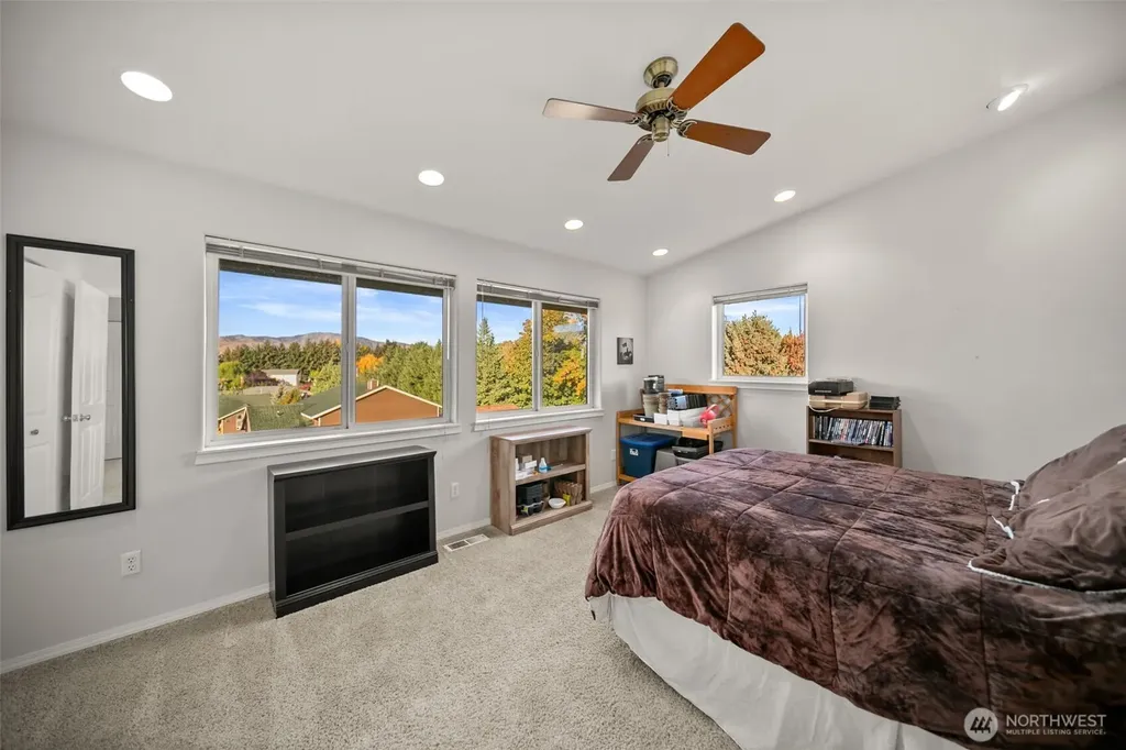 530 S Lynn East Wenatchee WA 98802