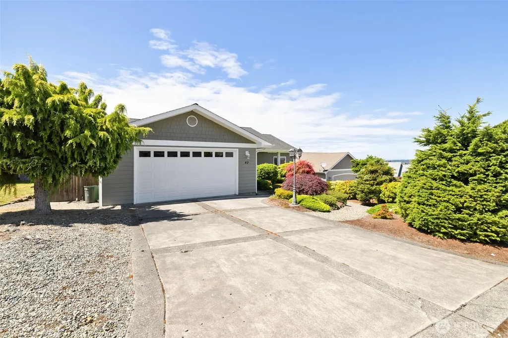 40 Coral Drive Sequim WA 98382