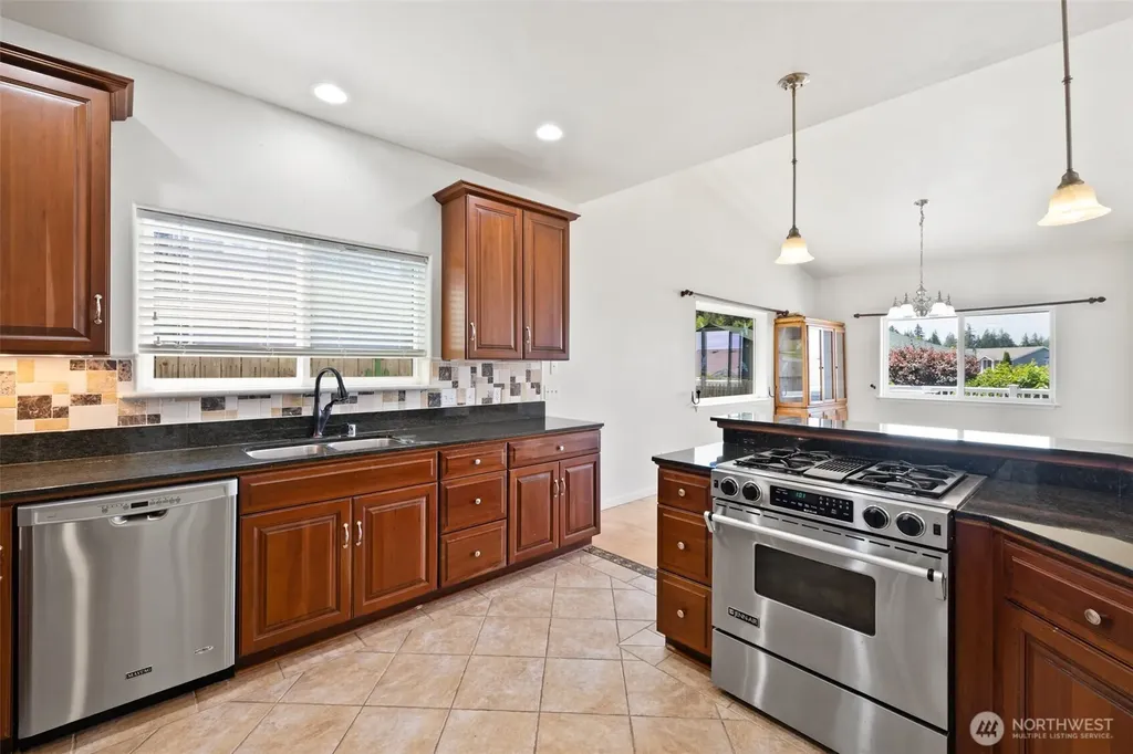 40 Coral Drive Sequim WA 98382