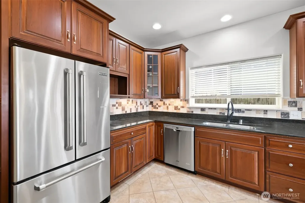 40 Coral Drive Sequim WA 98382