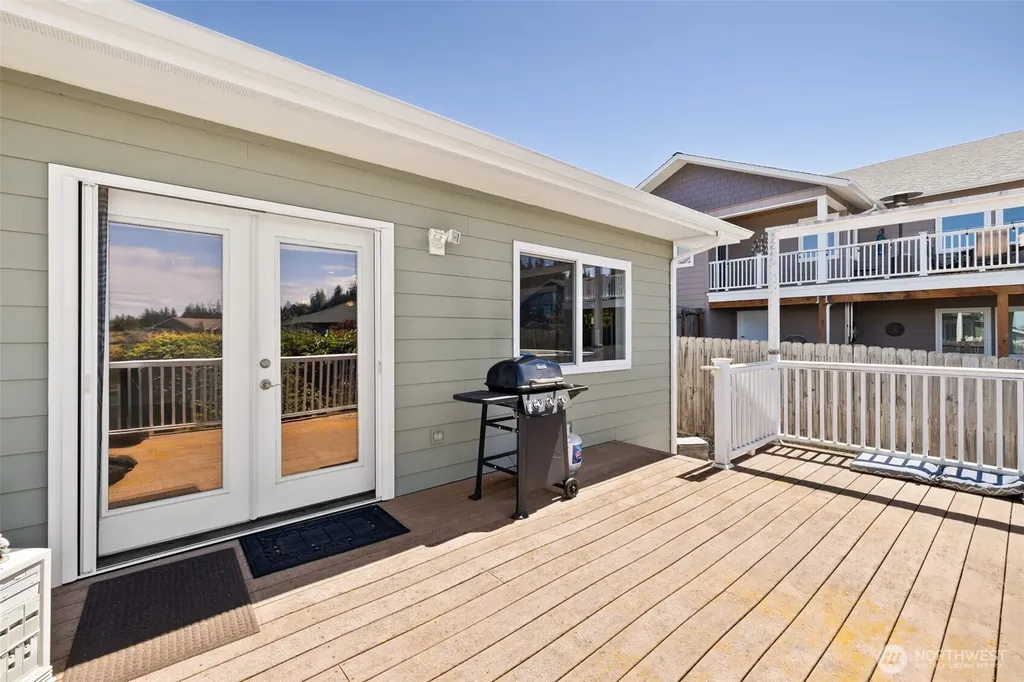 40 Coral Drive Sequim WA 98382