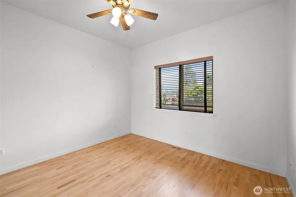40 Coral Drive Sequim WA 98382