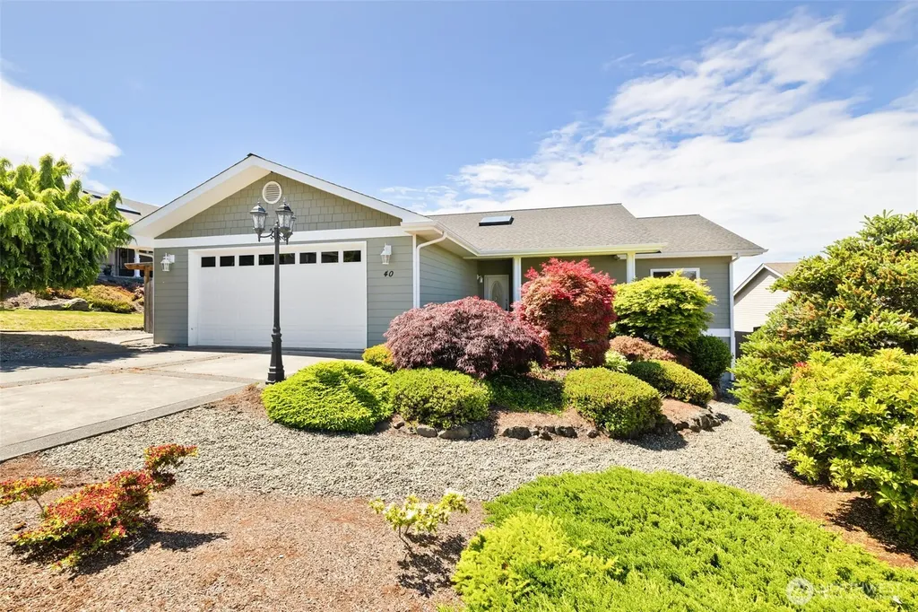 40 Coral Drive Sequim WA 98382