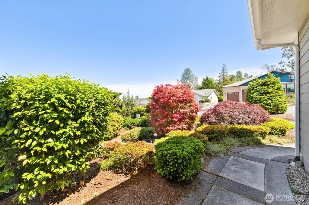 40 Coral Drive Sequim WA 98382