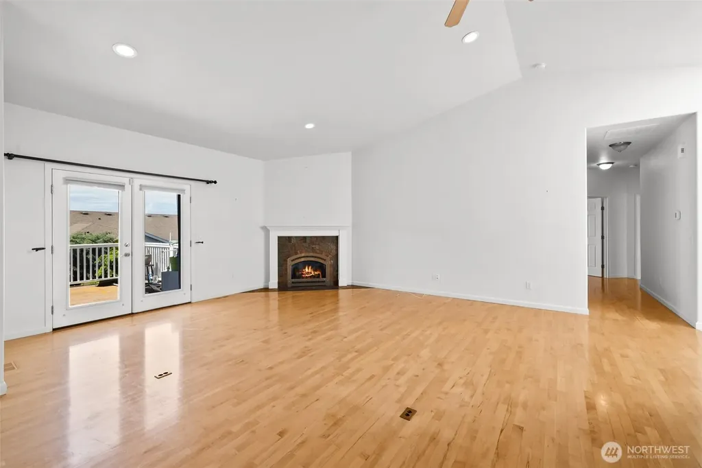40 Coral Drive Sequim WA 98382