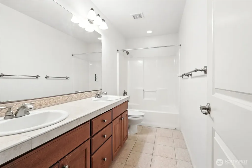 2052 NW Fargo Loop Camas WA 98607