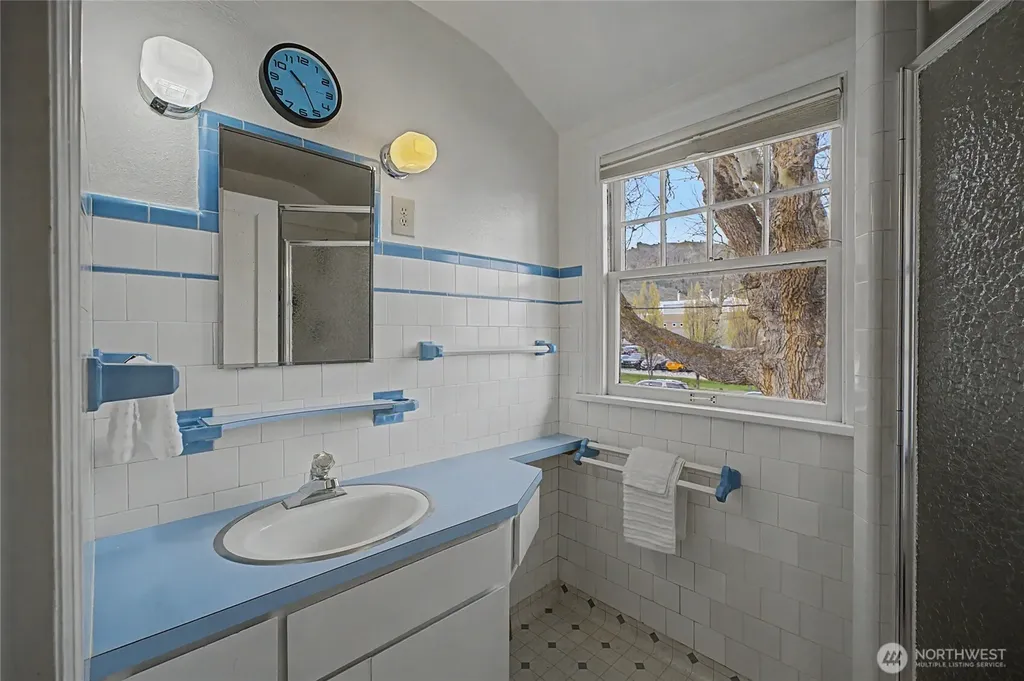 841 Red Apple Road Wenatchee WA 98801