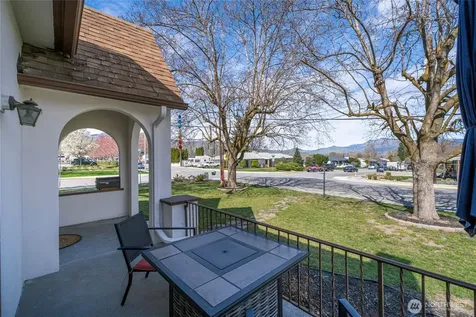 841 Red Apple Road Wenatchee WA 98801