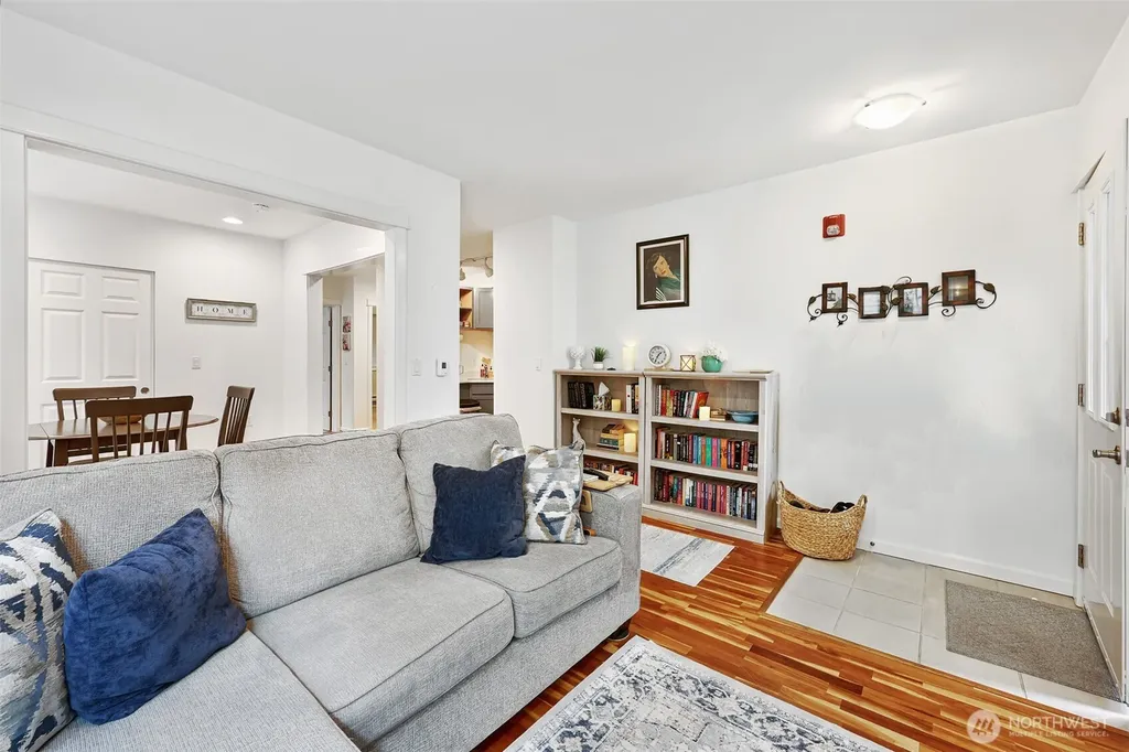 7322 Rainier Avenue S Seattle WA 98118