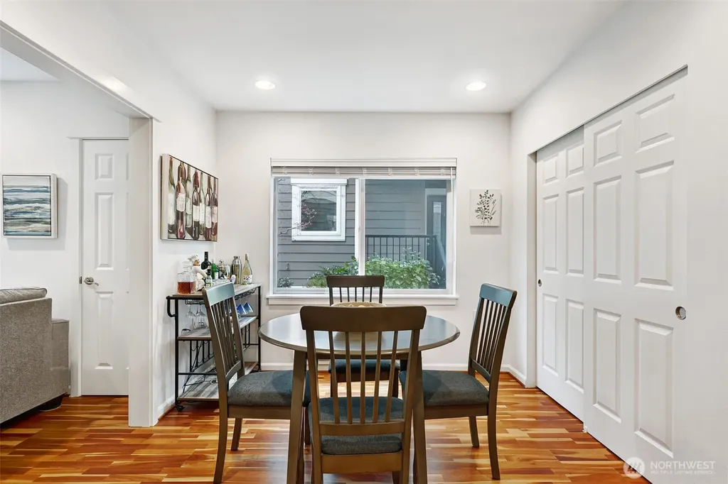 7322 Rainier Avenue S Seattle WA 98118