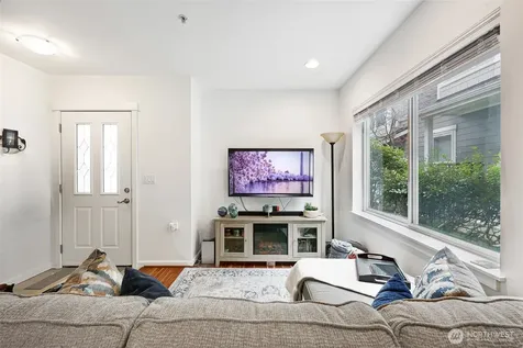 7322 Rainier Avenue S Seattle WA 98118