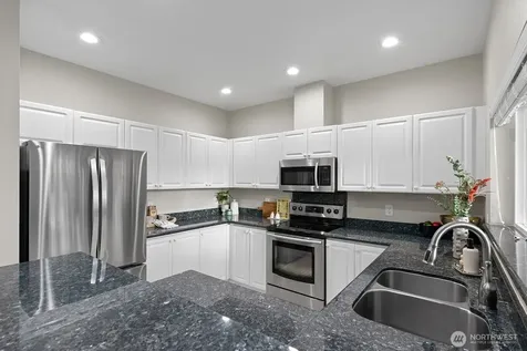 401 S 51st Court Renton WA 98055