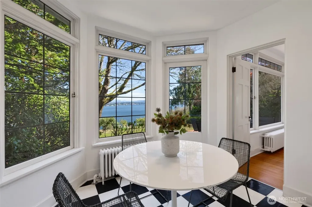 520 36th Avenue E Seattle WA 98112