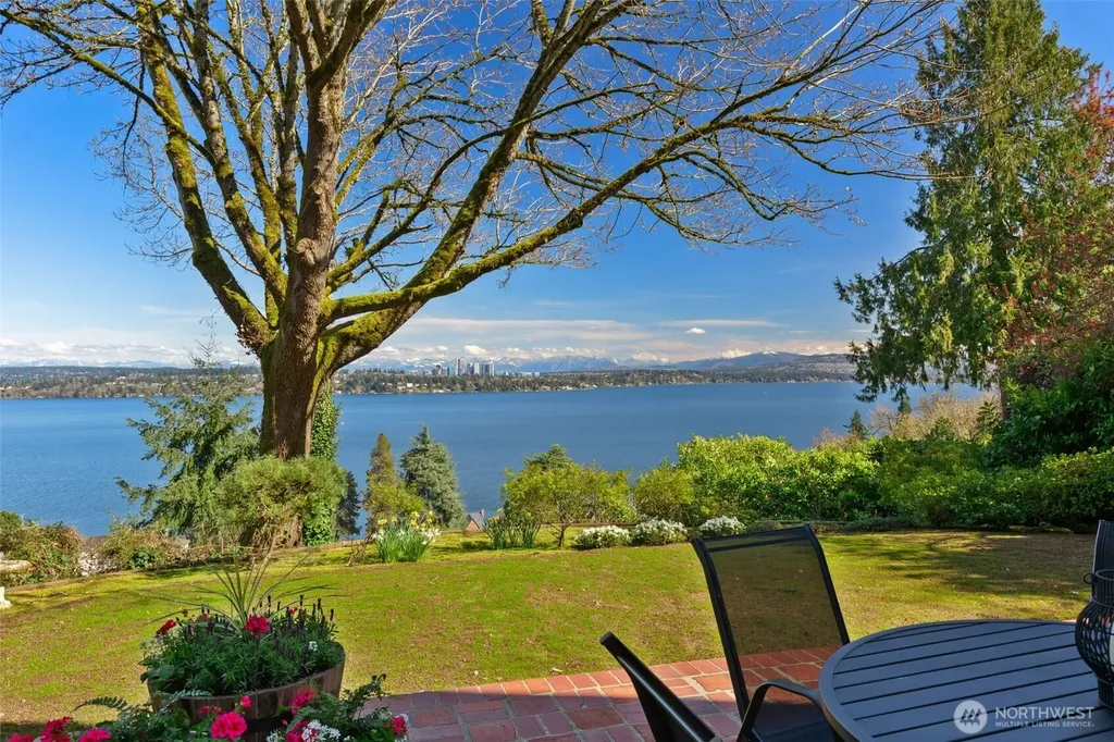 520 36th Avenue E Seattle WA 98112