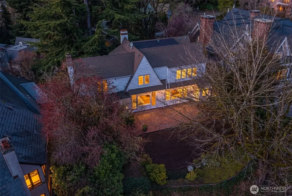 520 36th Avenue E Seattle WA 98112