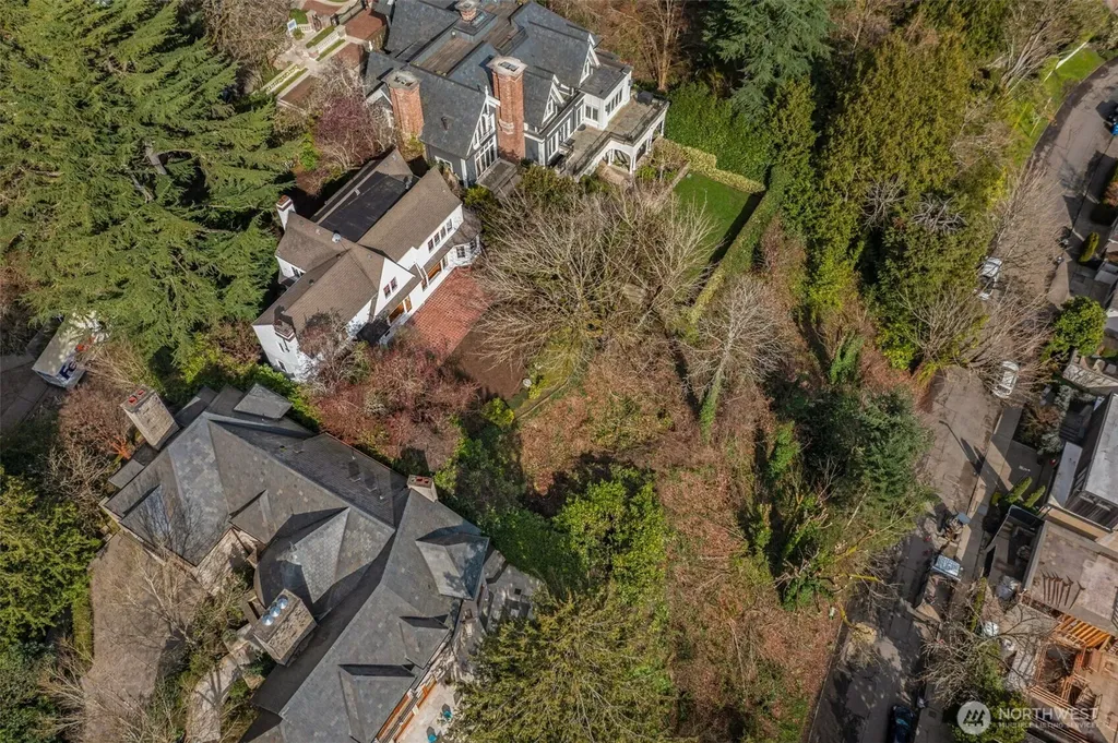 520 36th Avenue E Seattle WA 98112