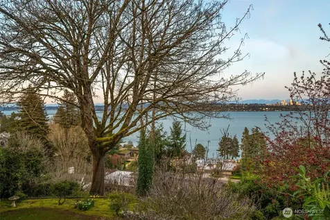 520 36th Avenue E Seattle WA 98112