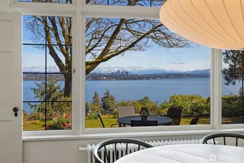 520 36th Avenue E Seattle WA 98112
