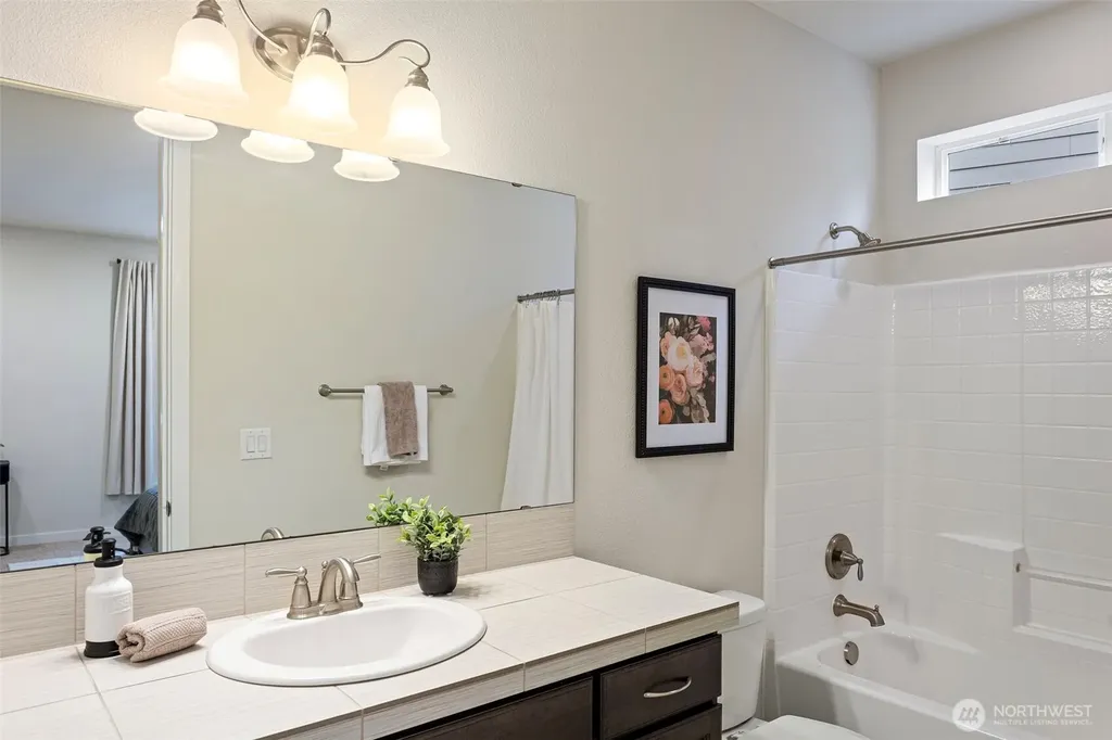 34015 SE Vaughan Street Snoqualmie WA 98065