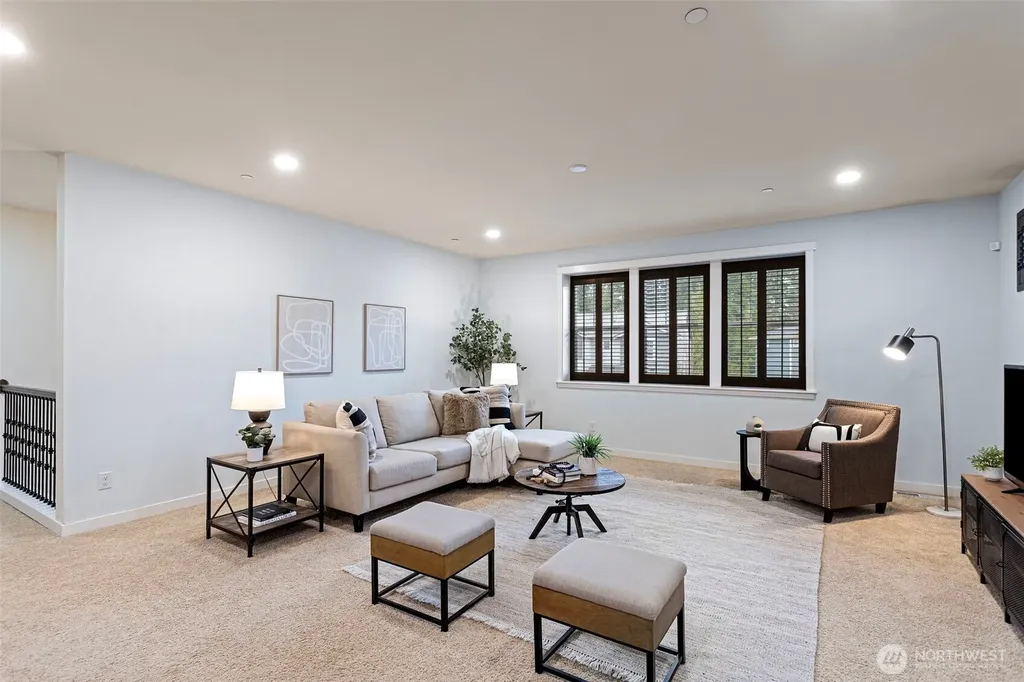 34015 SE Vaughan Street Snoqualmie WA 98065