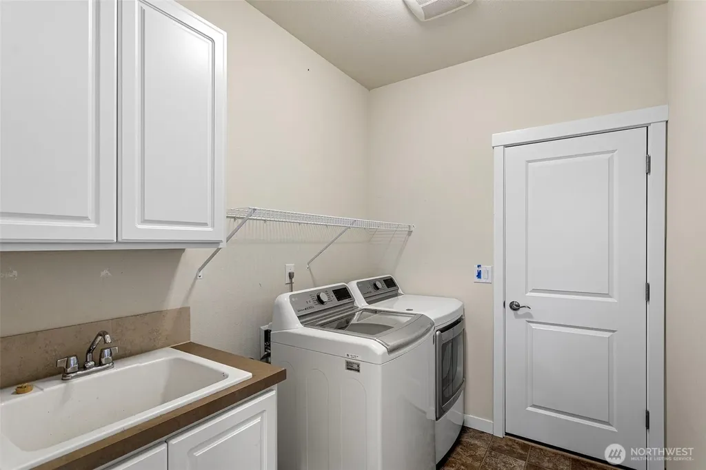 34015 SE Vaughan Street Snoqualmie WA 98065