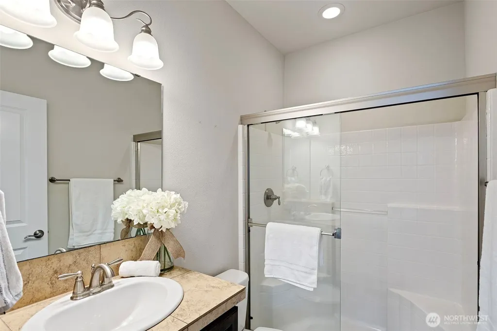 34015 SE Vaughan Street Snoqualmie WA 98065
