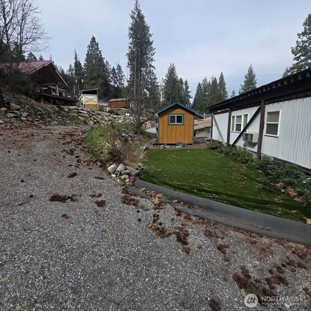 12245 S Lakeshore Road Chelan WA 98816