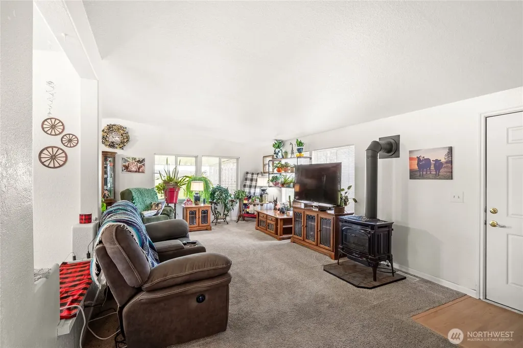 16826 Sheldon Lane SW Rochester WA 98579