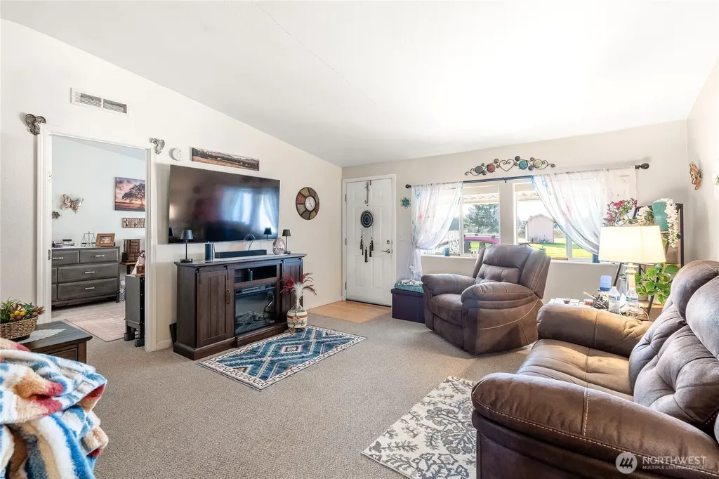 16826 Sheldon Lane SW Rochester WA 98579