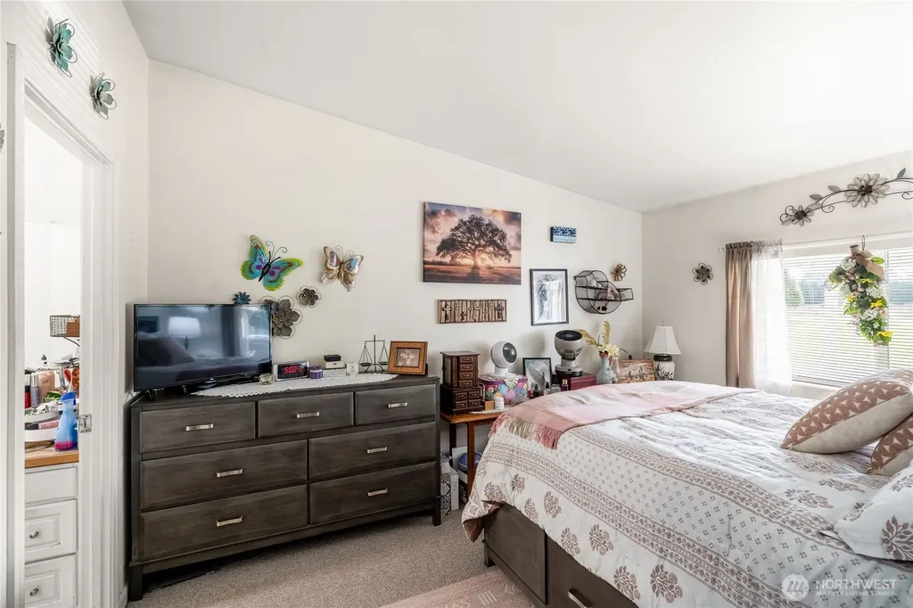 16826 Sheldon Lane SW Rochester WA 98579