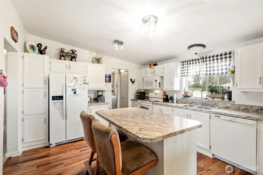 16826 Sheldon Lane SW Rochester WA 98579