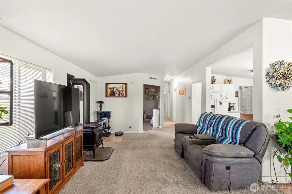 16826 Sheldon Lane SW Rochester WA 98579