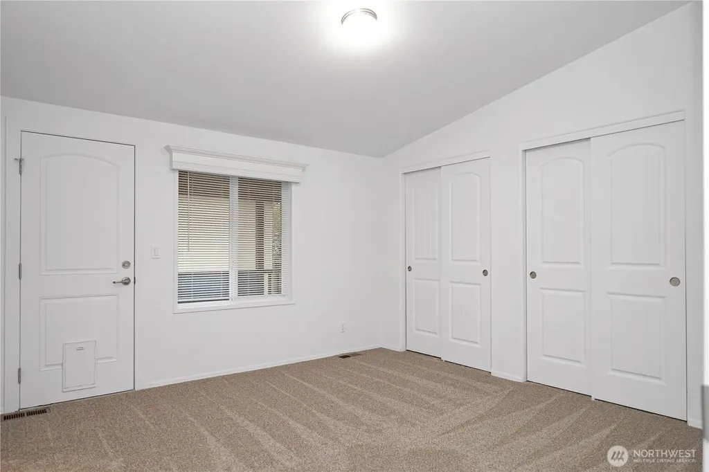 15231 Pine Drive Renton WA 98058