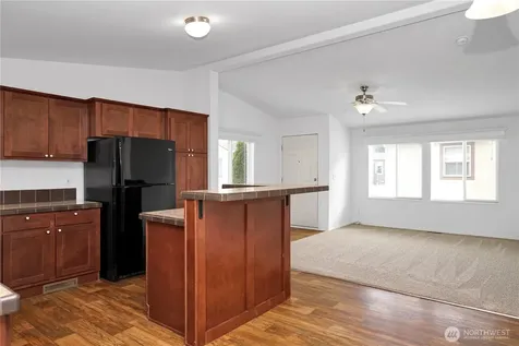 15231 Pine Drive Renton WA 98058