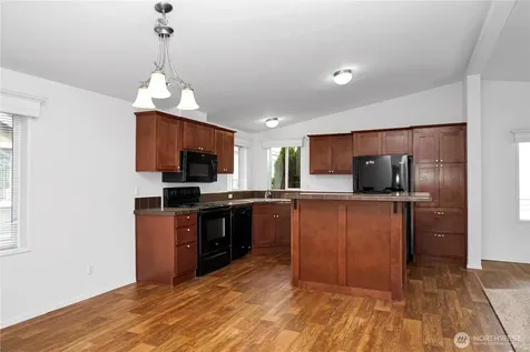 15231 Pine Drive Renton WA 98058