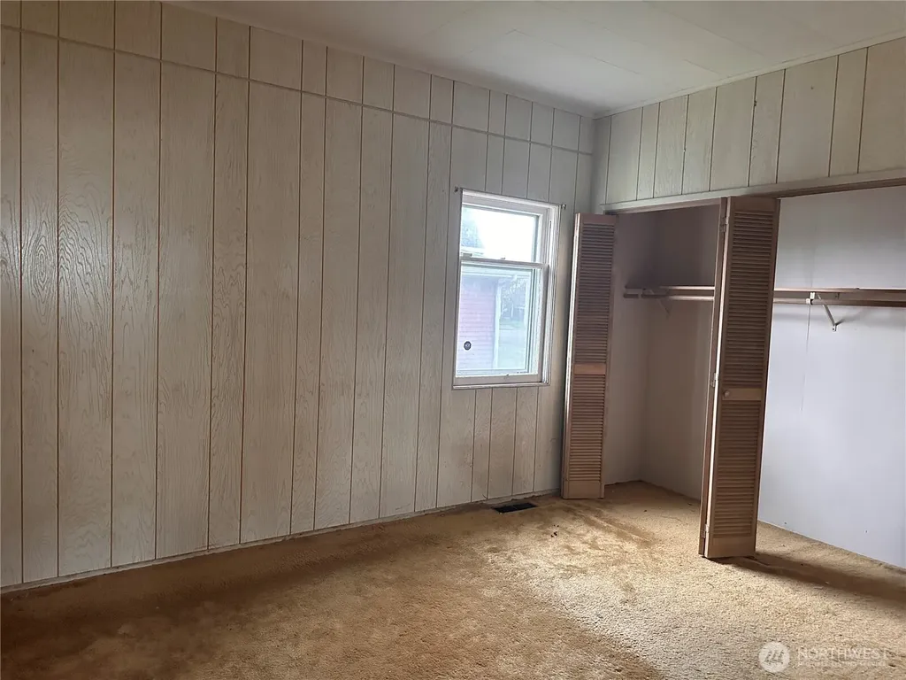 1112 4th Street Cosmopolis WA 98537