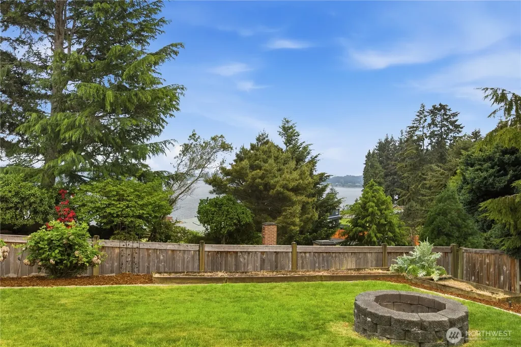 2504 5th Street NW Gig Harbor WA 98335