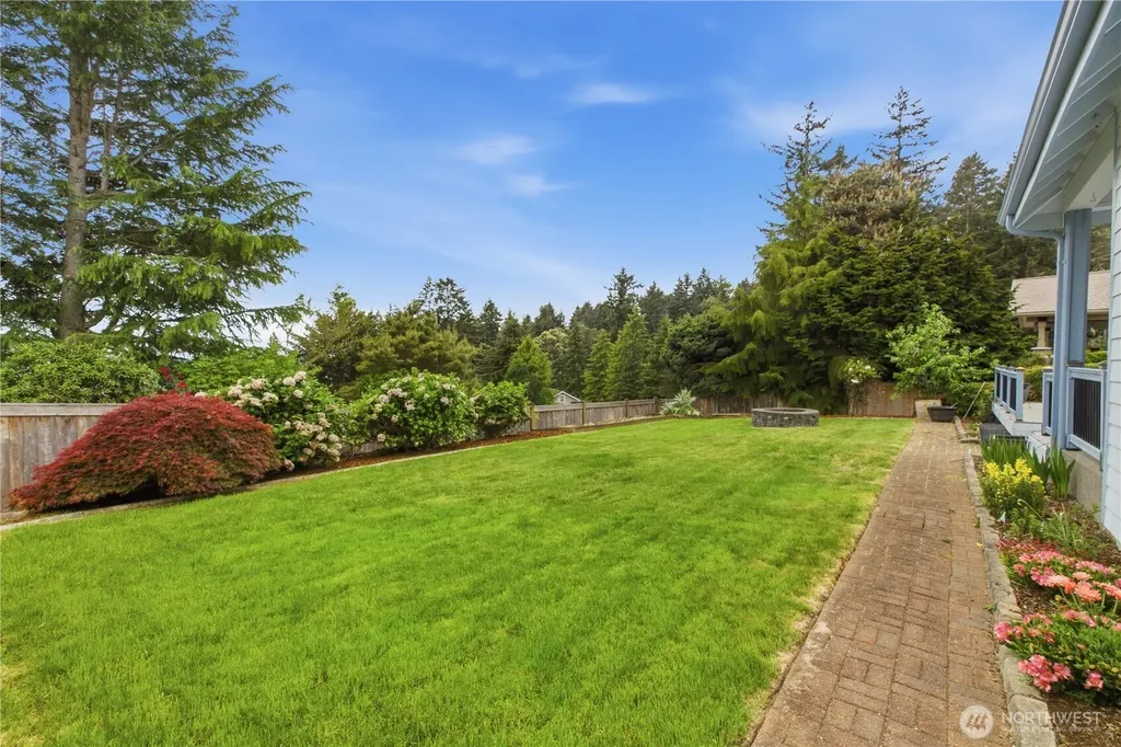 2504 5th Street NW Gig Harbor WA 98335